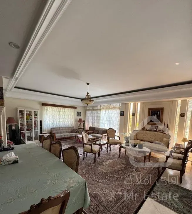 اپارتمان ۱۳۰ متری سه بر مونوپل املاک لواسانات