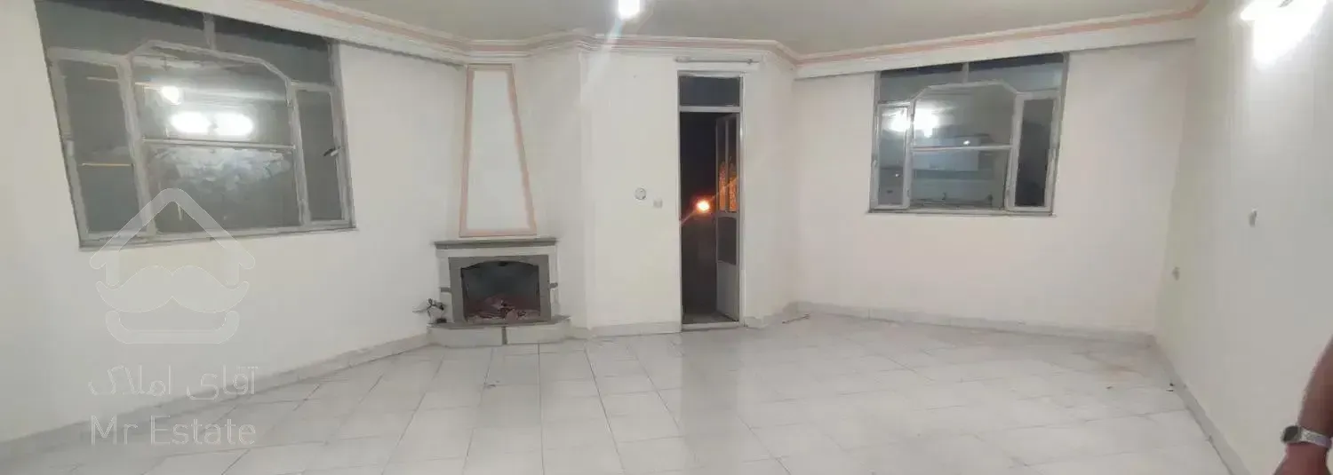 ۱۱۰ متر آپارتمان/تخلیه/دو نبش/اندیشه ۷