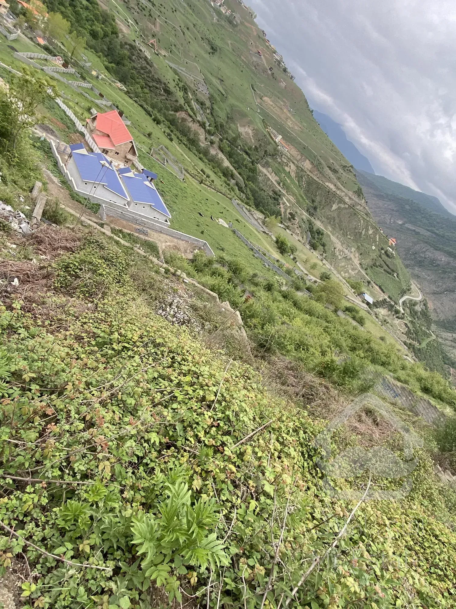 550 متر زمین با ویو ابدی آماده ساخت