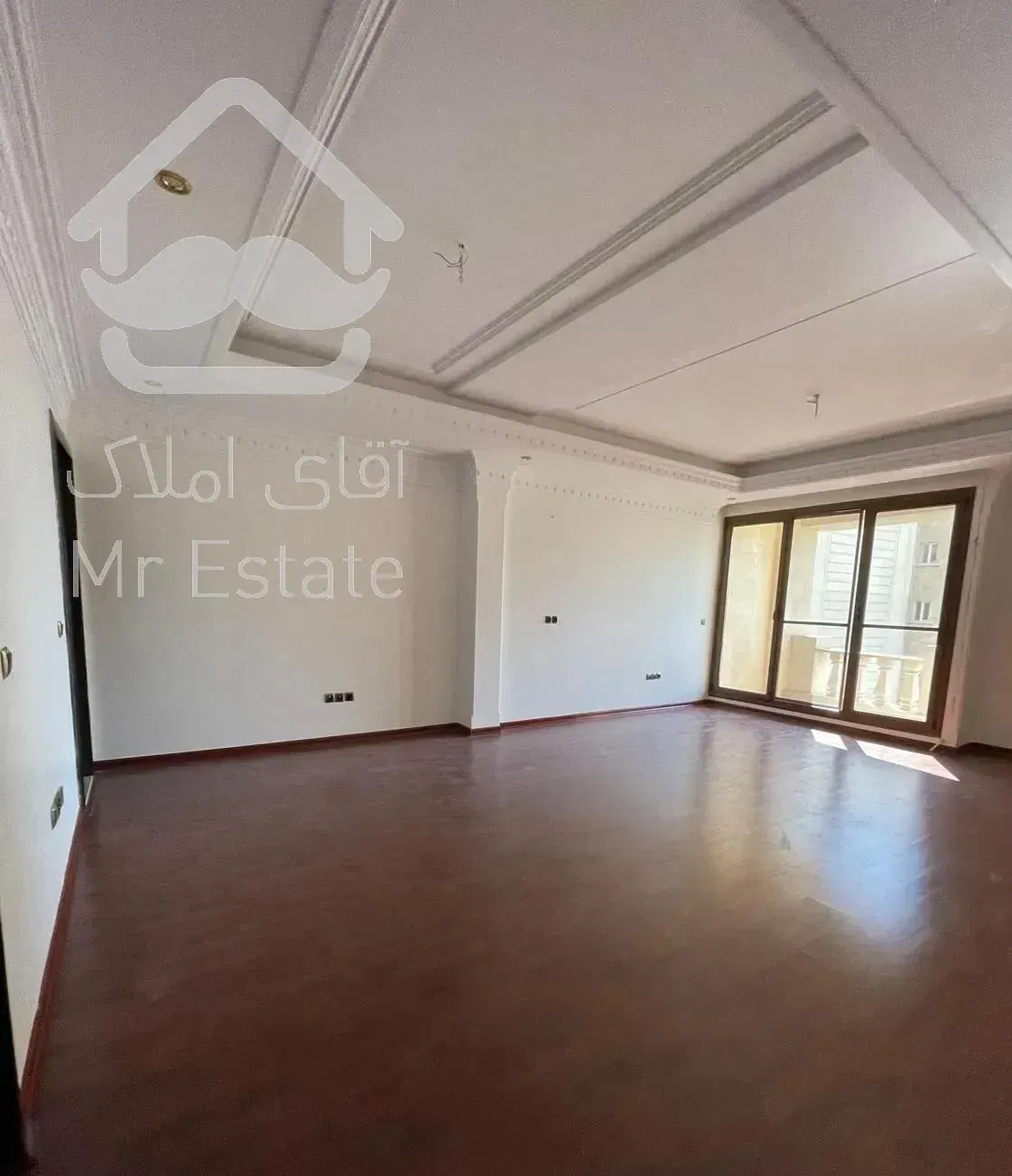 هروی / 110 متر / 2 پارکینگ سندی