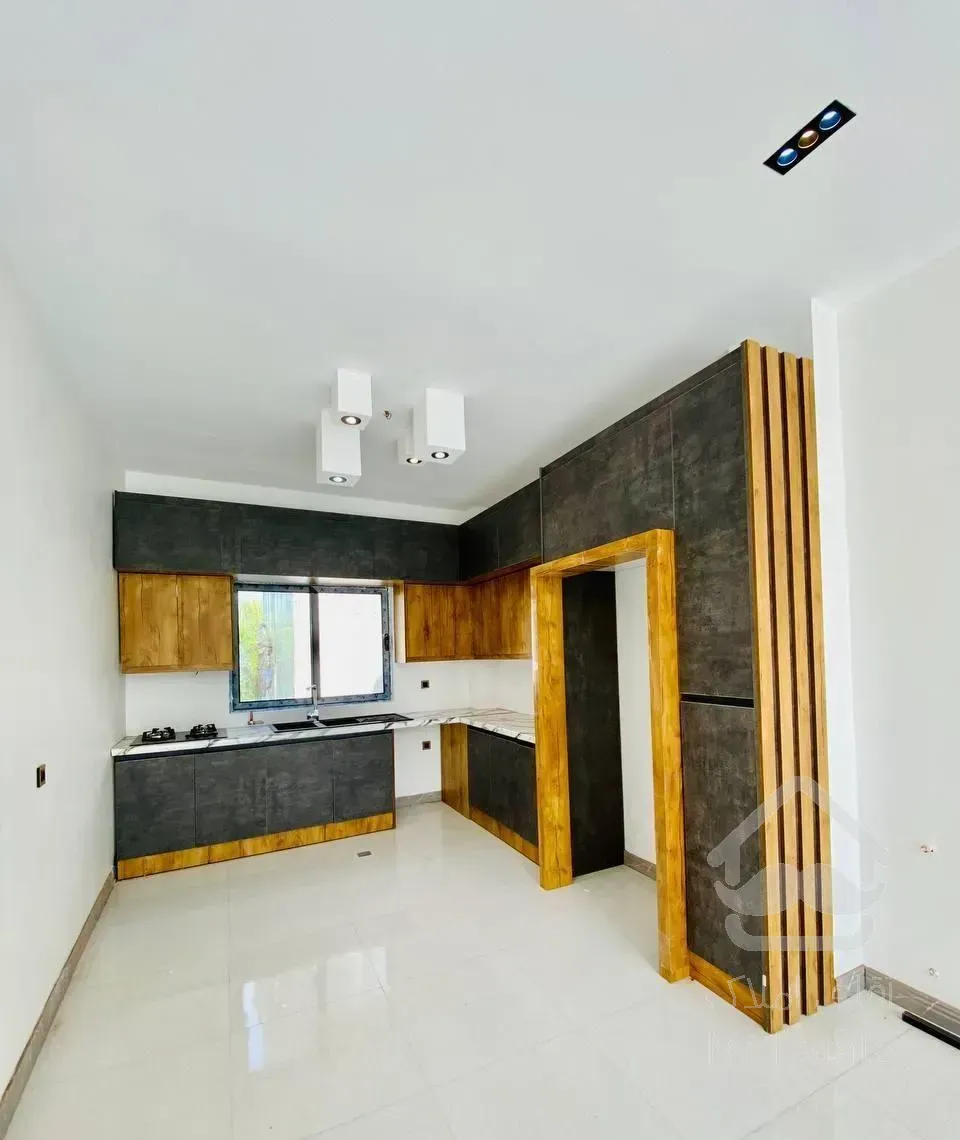 دوبلکس مدرن ۲۳۰ متری استخر ۴ فصل آب گرم سند