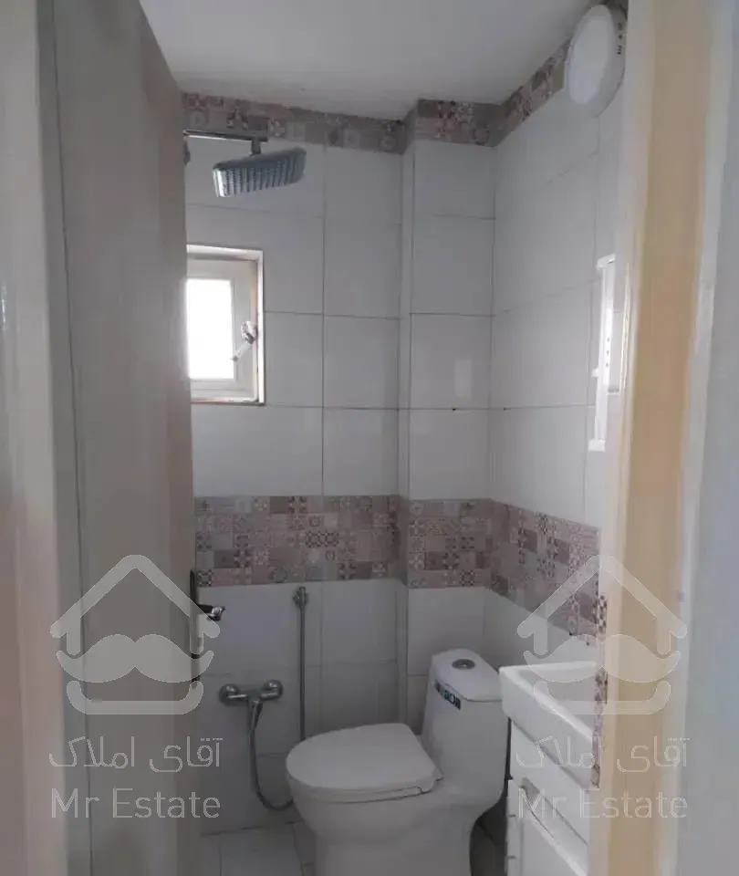 ۷۲ متر تمیز در چهار راه ولیعصر