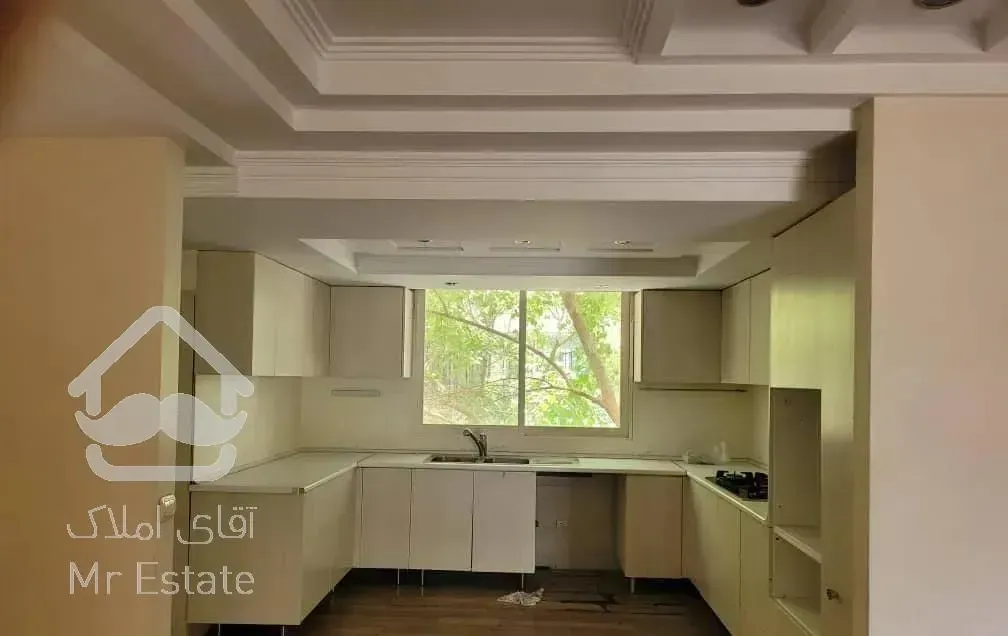 ۱۸۰ متر ۳ خواب اندرزگو ۳ بالکن بزرگ