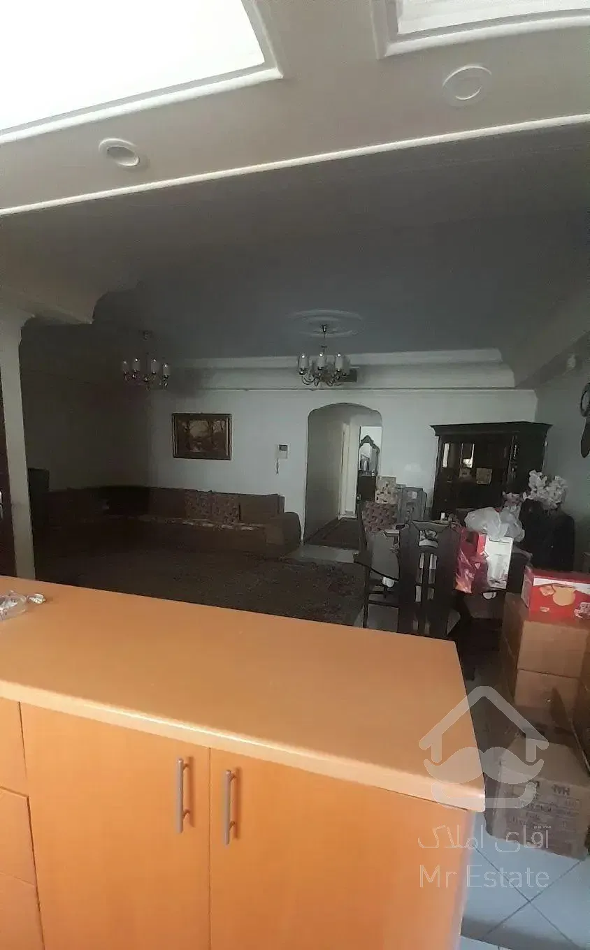 ۸۶ متر ۲ خواب همکف  تکواحد پارکینگ