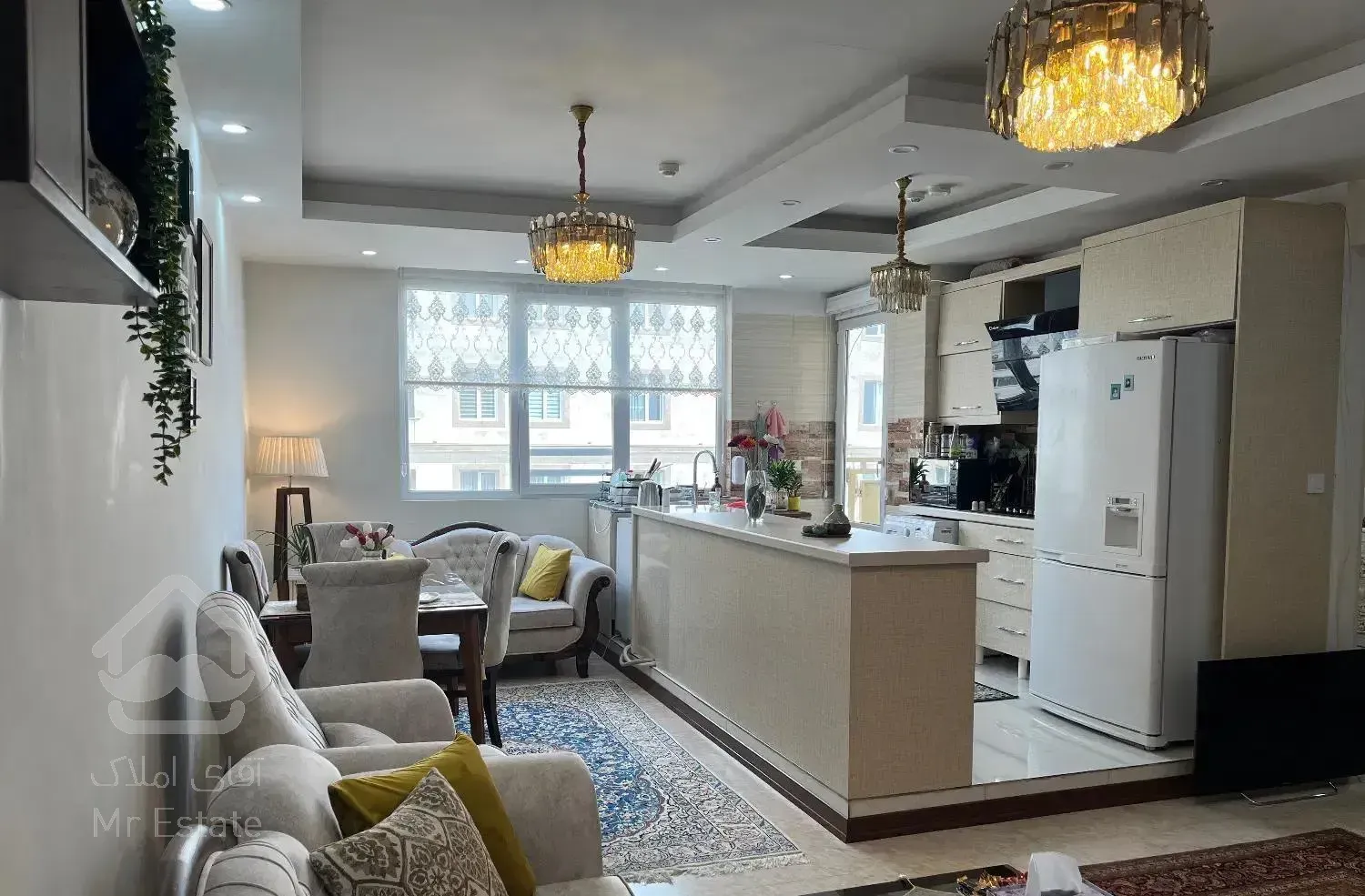 ۶۸ متری وردآورد خ ولیعصر/ دو خواب/رهن کامل