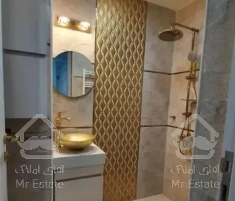 ۱۴۳ متر، صرافهای شمالی، سعادت آباد