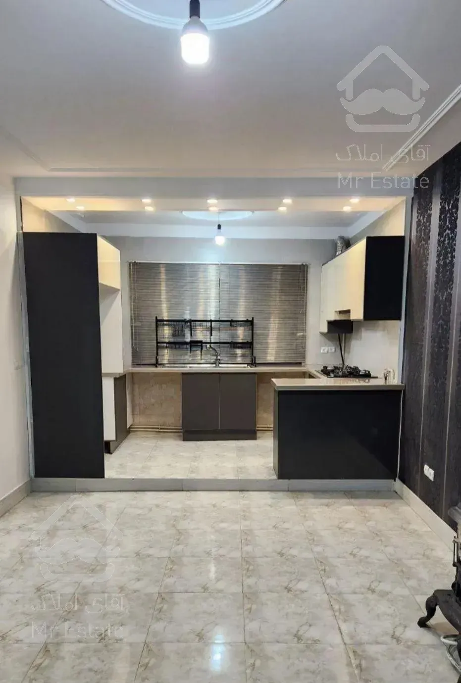 ۴۰متر/خوش‌ نقشه/نورگیر/محبوب مجاز شرقی