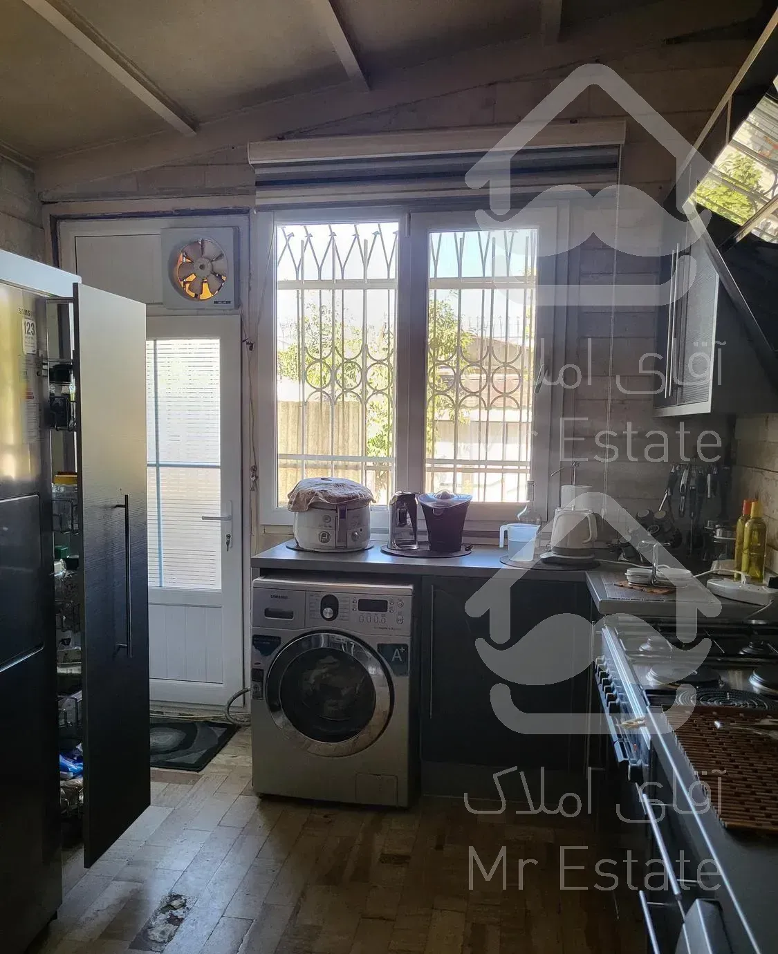 فروش خانه ی ویلایی -شهرک فرهنگیان