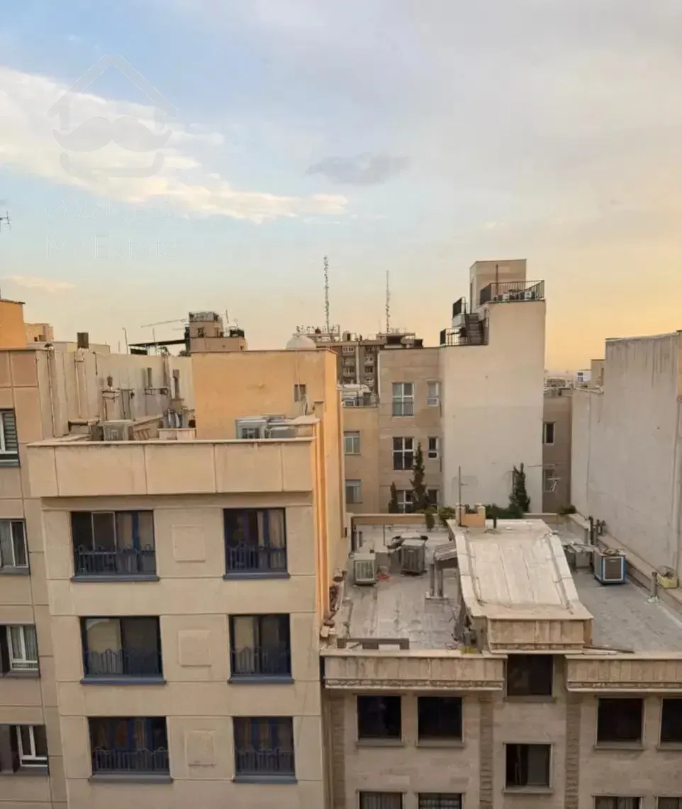 آپارتمان ۱۴۰ متری ۳ خوابه در امیرآباد