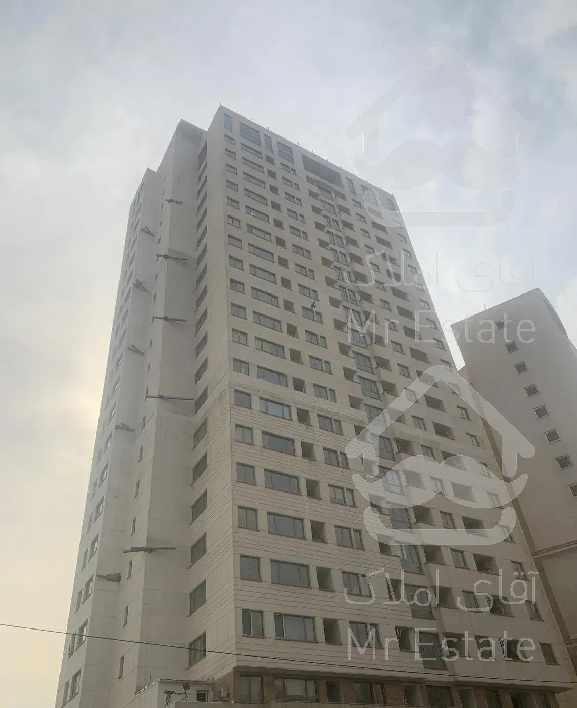 واحد تجاری ٧٠ متری رهن و اجاره دریاچه چیتگر