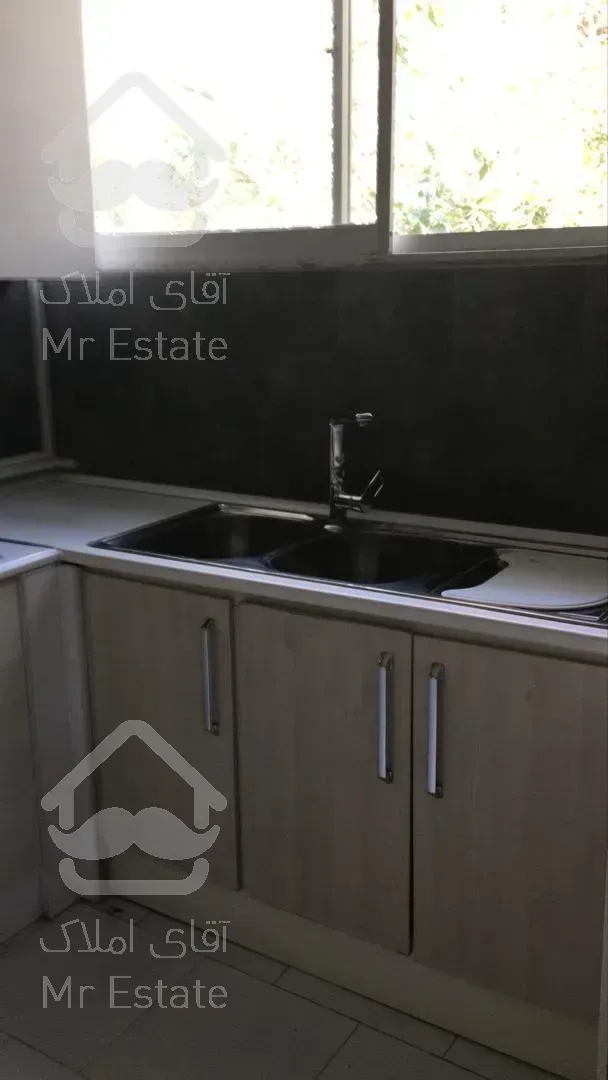 اجاره و رهن آپارتمان کامرانیه 300  متر شیک