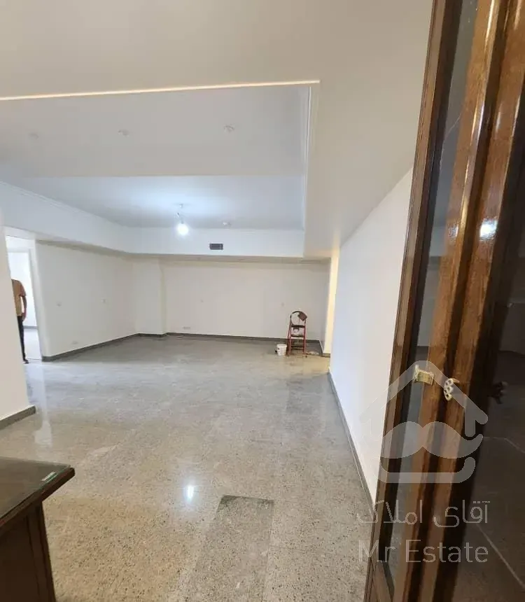 فروش آپارتمان ۱۰۰ متری ۲ خوابه در ده‌ونک