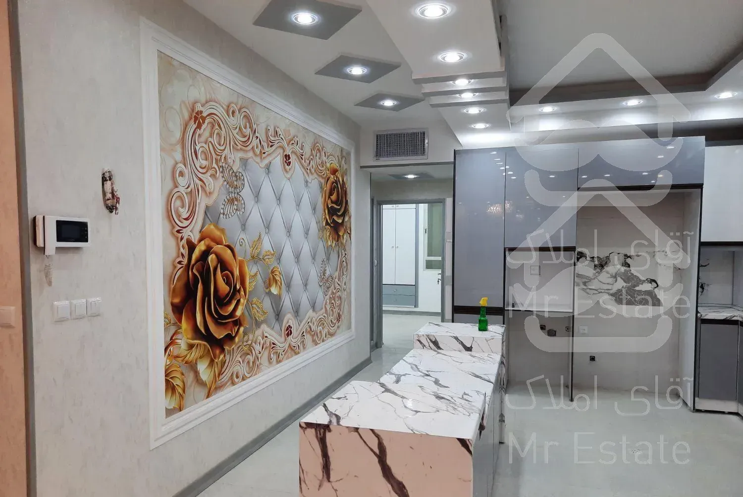 منزل  دو طبقه نوساز و شیک  ، بلوار جمهوری