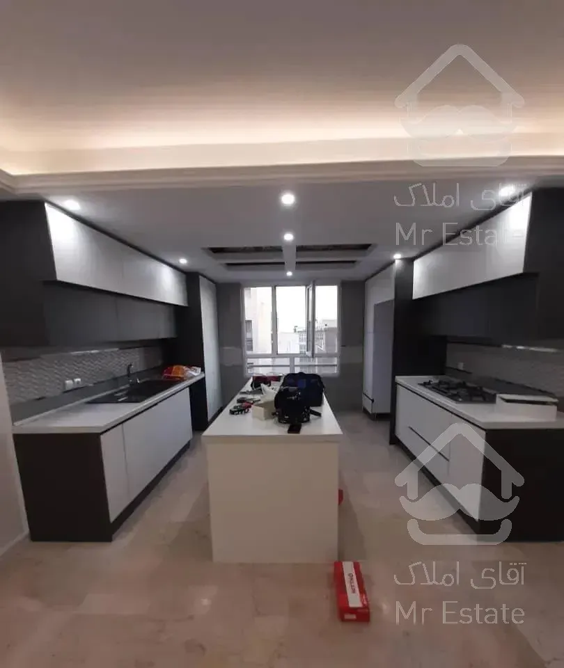 **آپارتمان ۷۳متری طبقه آخر **