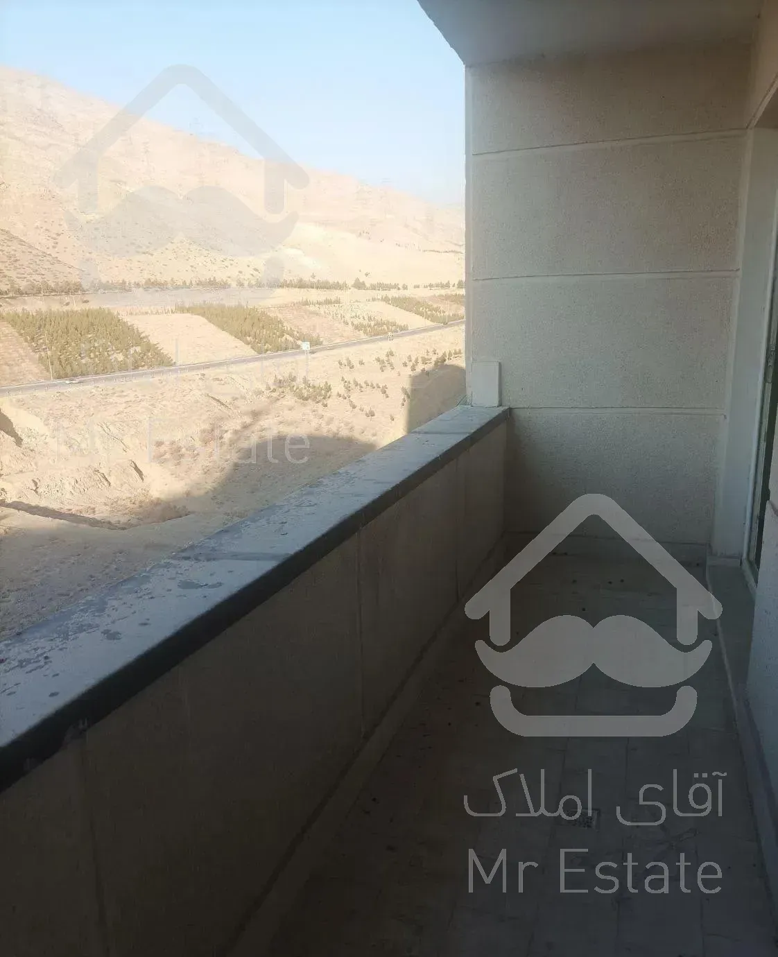 ویو کوه /سالن بزرگ/۱۲۸ متری