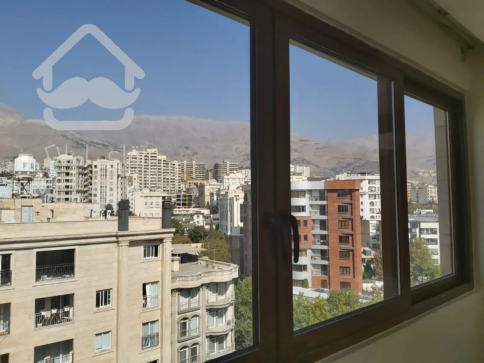 رهن و اجاره آپارتمان ۲۵۰ متری ۳ خوابه اقدسیه