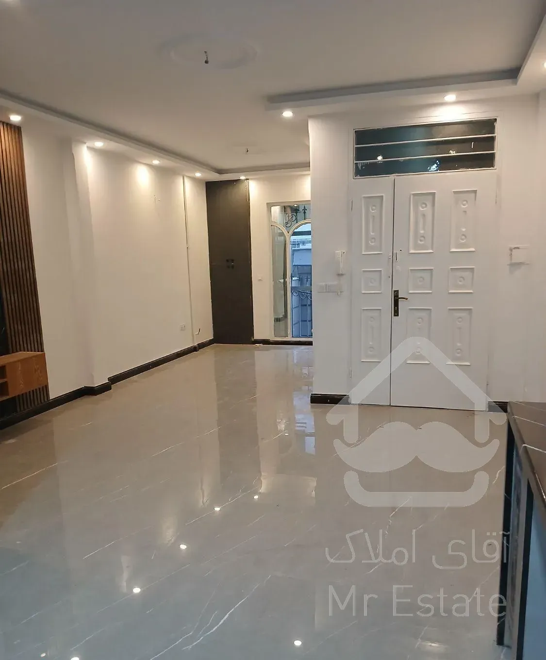 آپارتمان 54 متری طبقه اول تکواحدی