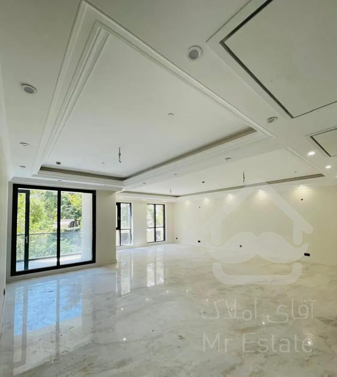 ۲۲۲ متر ۳ خواب مستر/۲ ساله کلید نخورده/در قلب سنبل