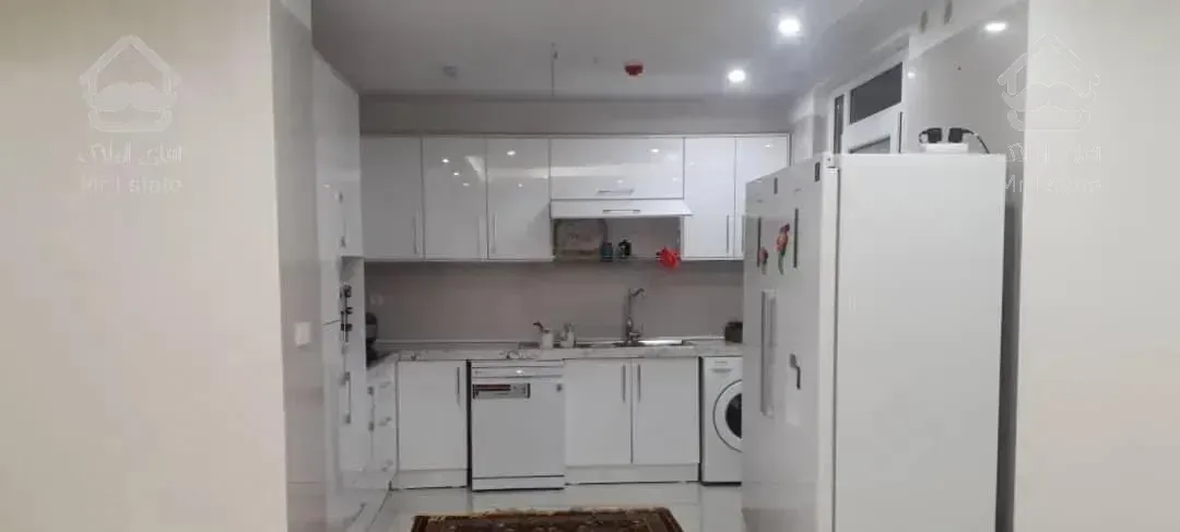 ۱۲۰ متر، نوساز ،ویو ابدی ،برج مجلل ،غرق نور