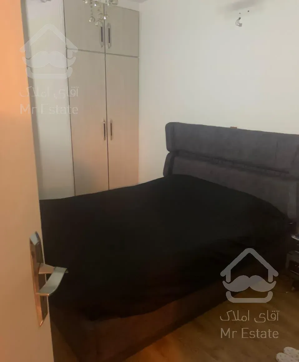 ٨٦ متر ٢ خواب اشرفی اصفهای ٢٢ بهمن