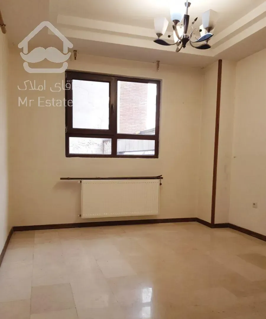 ۱۱۰ متر * خوش نقشه * دیباجی جنوبی * ۲ پارکینگ سندی