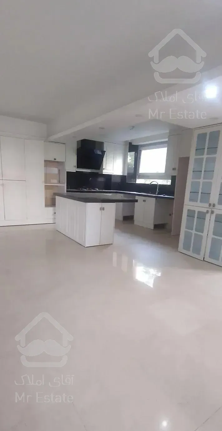 اپارتمان ۱۳۳ متری ازگل