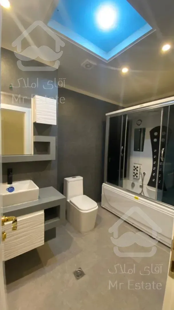 خرید آپارتمان ۲۴۰ متری نوساز ، نیاوران