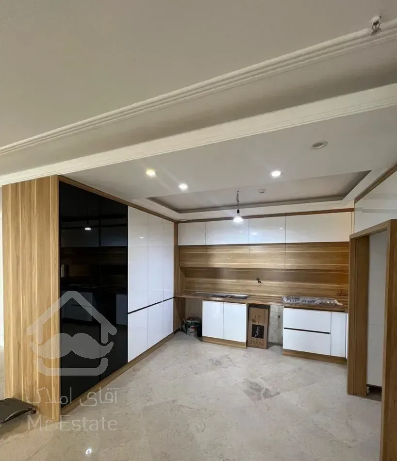 اجاره آپارتمان ۱۲۵ متری ۲ خوابه در میدان انقلاب