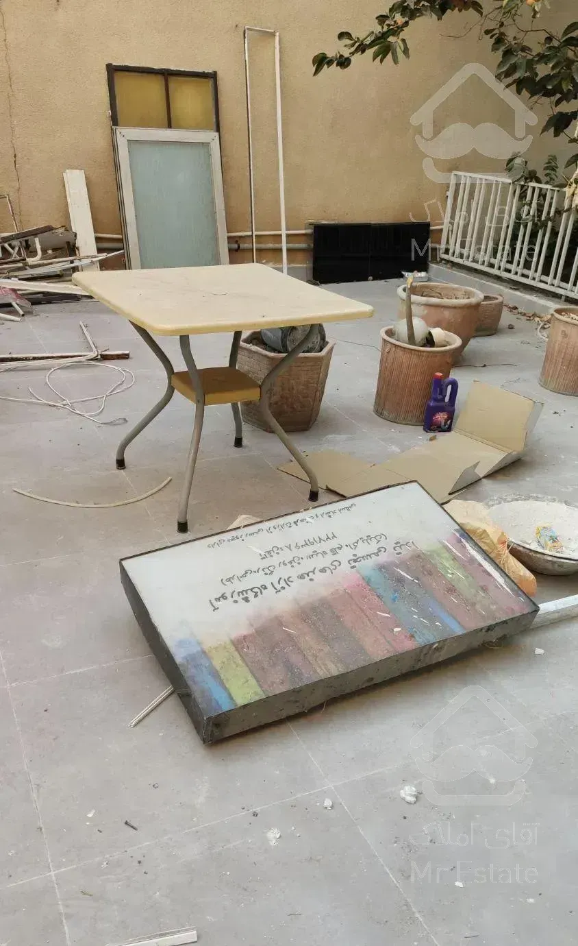 تجریش ٩ متر تجاری ١۵٠ متر اداری (۵٠ متر تراس)