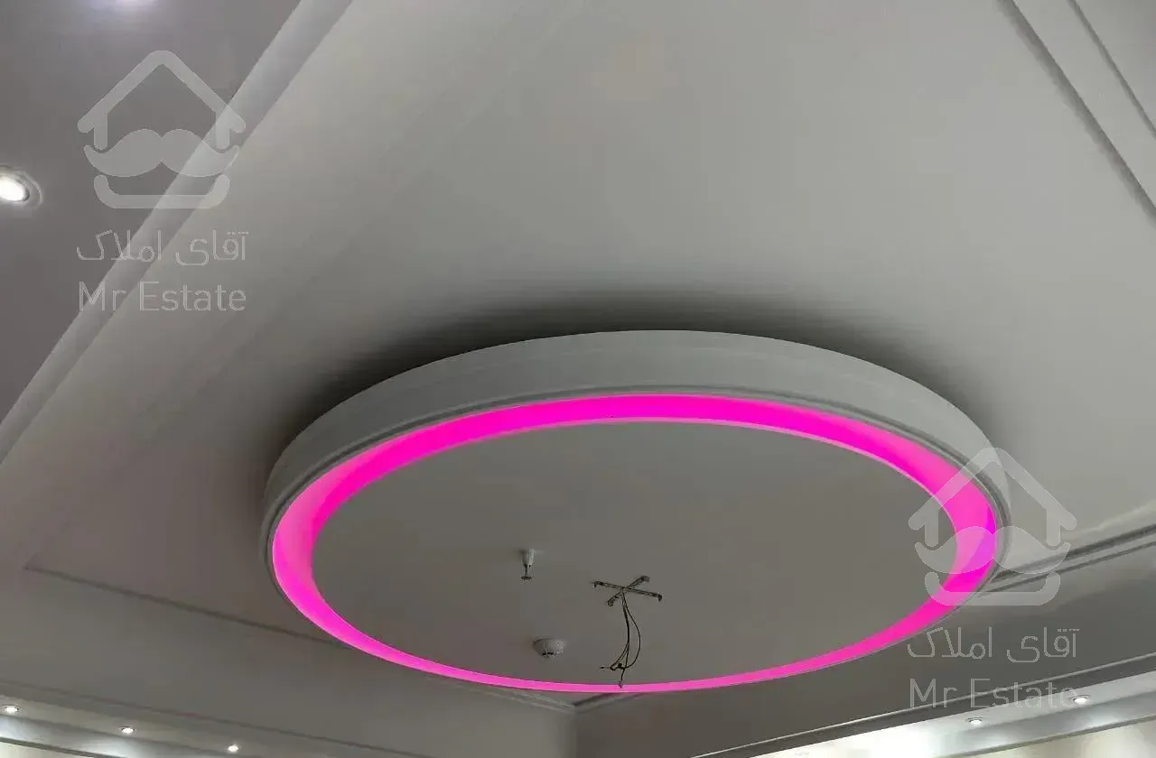 ۲۰۷متر طبقه ۱۰ ** ۵پارکینگ باکس** تکواحدی