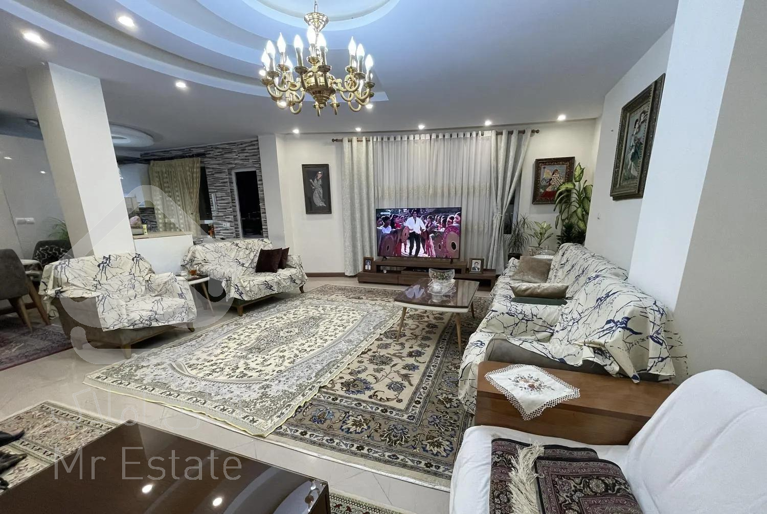 ۱۳۷متر ۲خواب تراس قابل چیدمان ویو ابدی دهکده عقاب