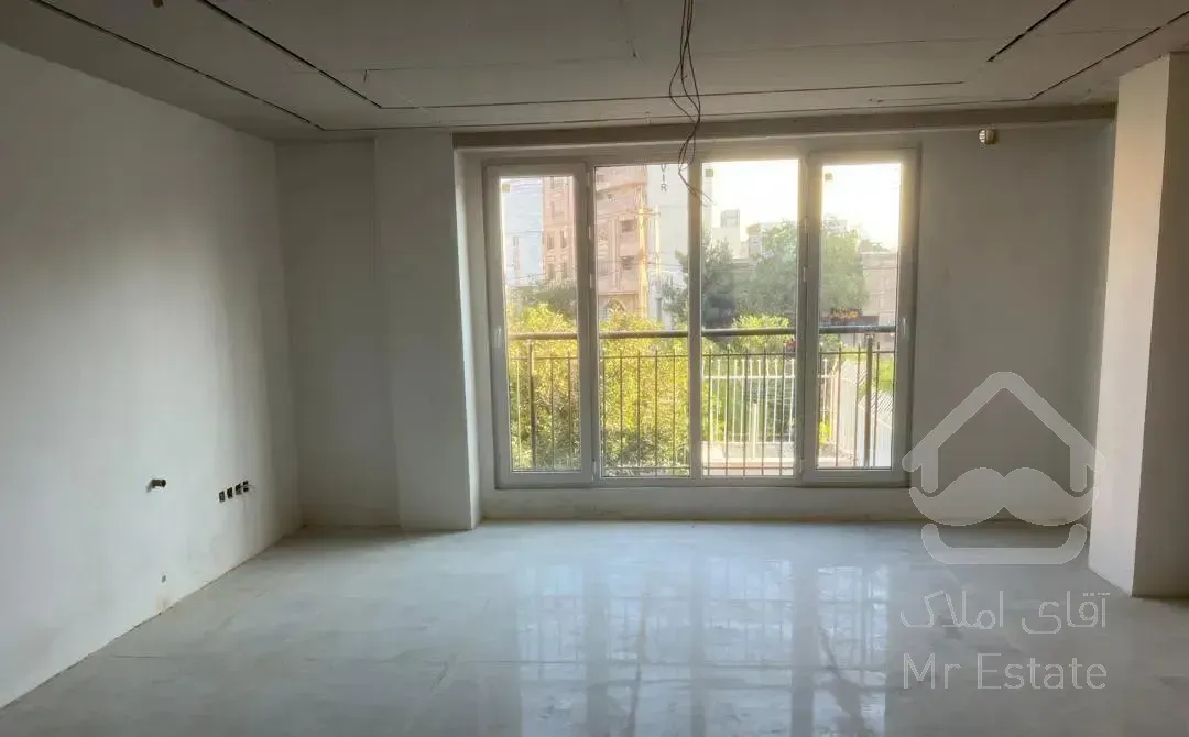 آپارتمان دو خواب ۱۱۰متری جنوبی شهرک پرواز