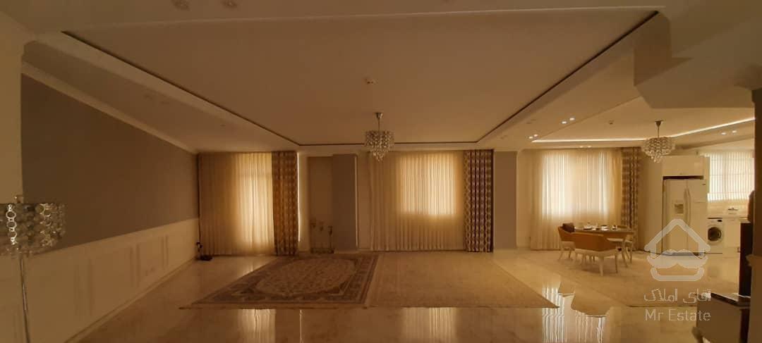 فرمانیه / 201 متر / ۲ پارکینگ / غرق نور