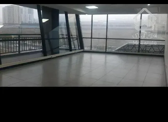 واحد اداری دریاچه چیتگر  کلید نخورده