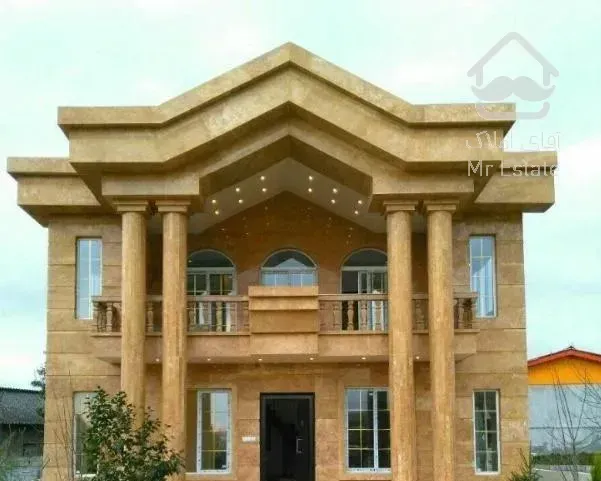 منزل ویلایی درب حیاط سر دو نبش