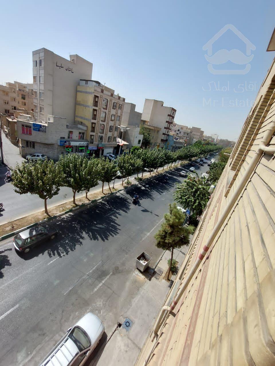 ۵۴مترفول امکانات بر خیابان امام خمینی بین جیحون و یادگار