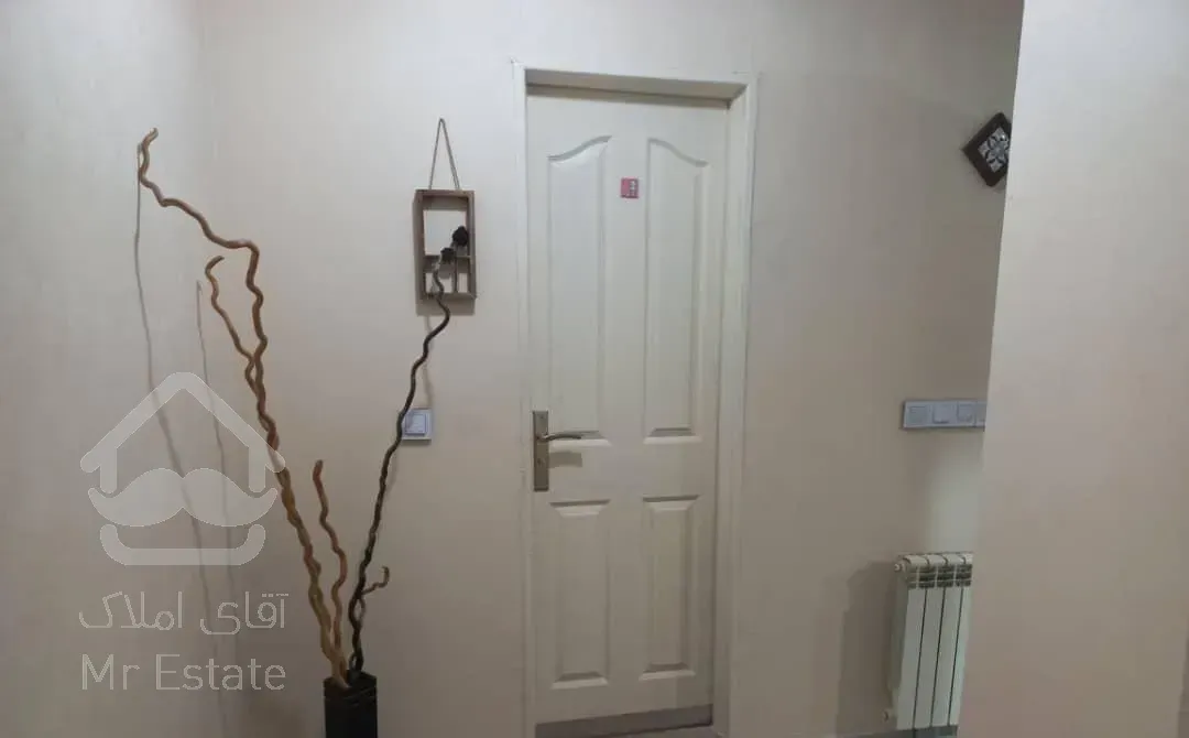 بایک میلیارددرشهرجدیدهشتگردروبروی متروخانه دارشوید