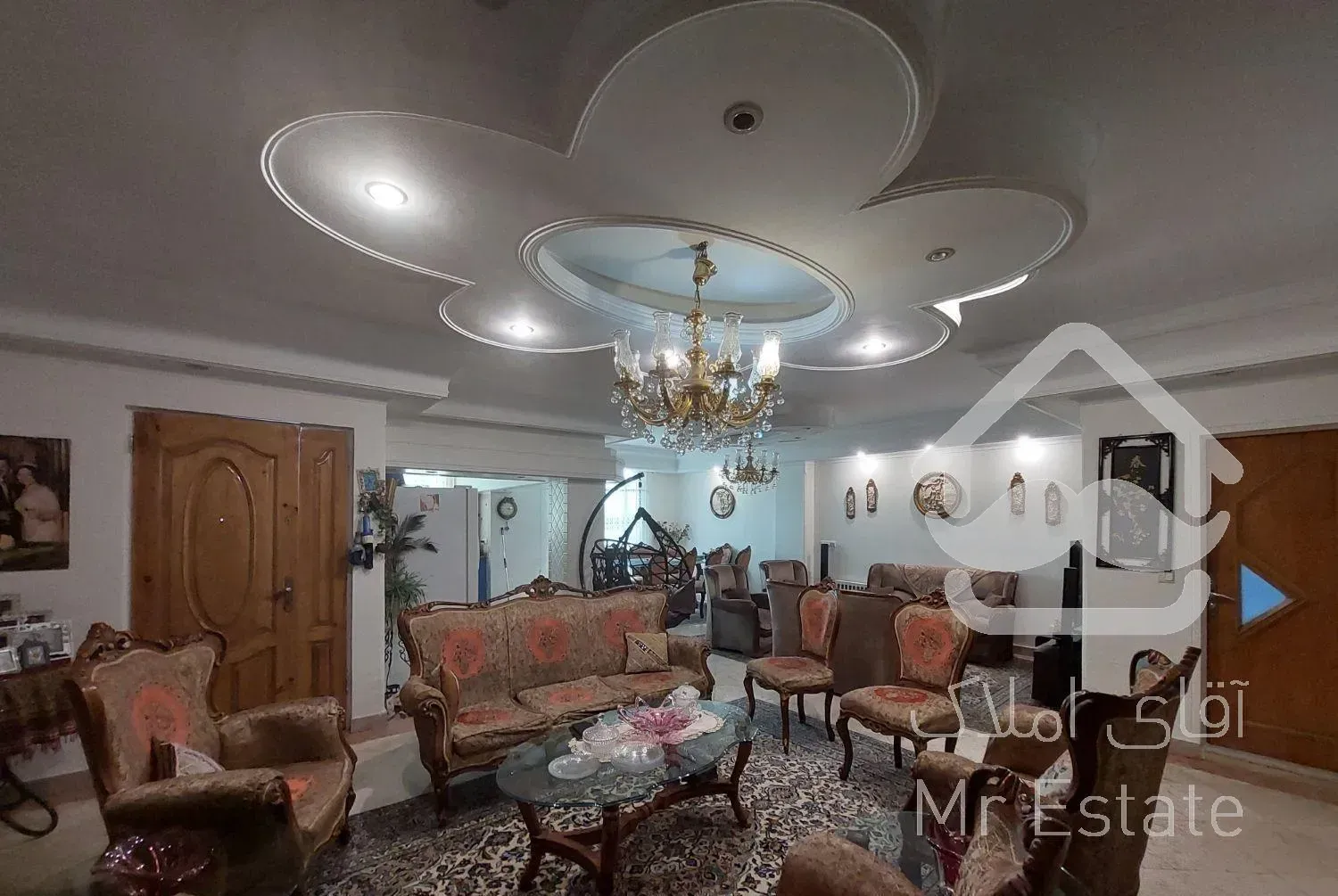 آپارتمان ۱۲۰ متری،ویو ابدی و بدون مشرف،