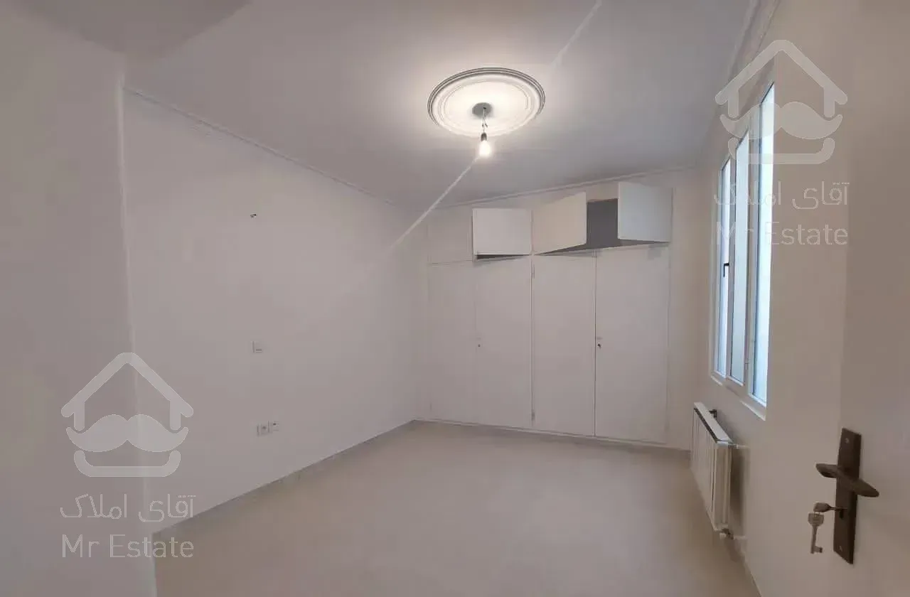 ۹۵متر ۲خواب شیک نورونقشه  و دسترسی به امکانات ش