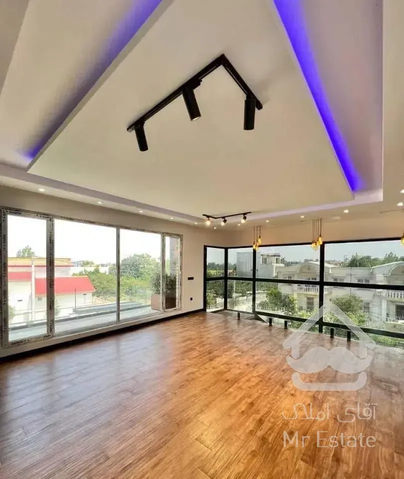 مدرن و  سند تک برگ در چمستان