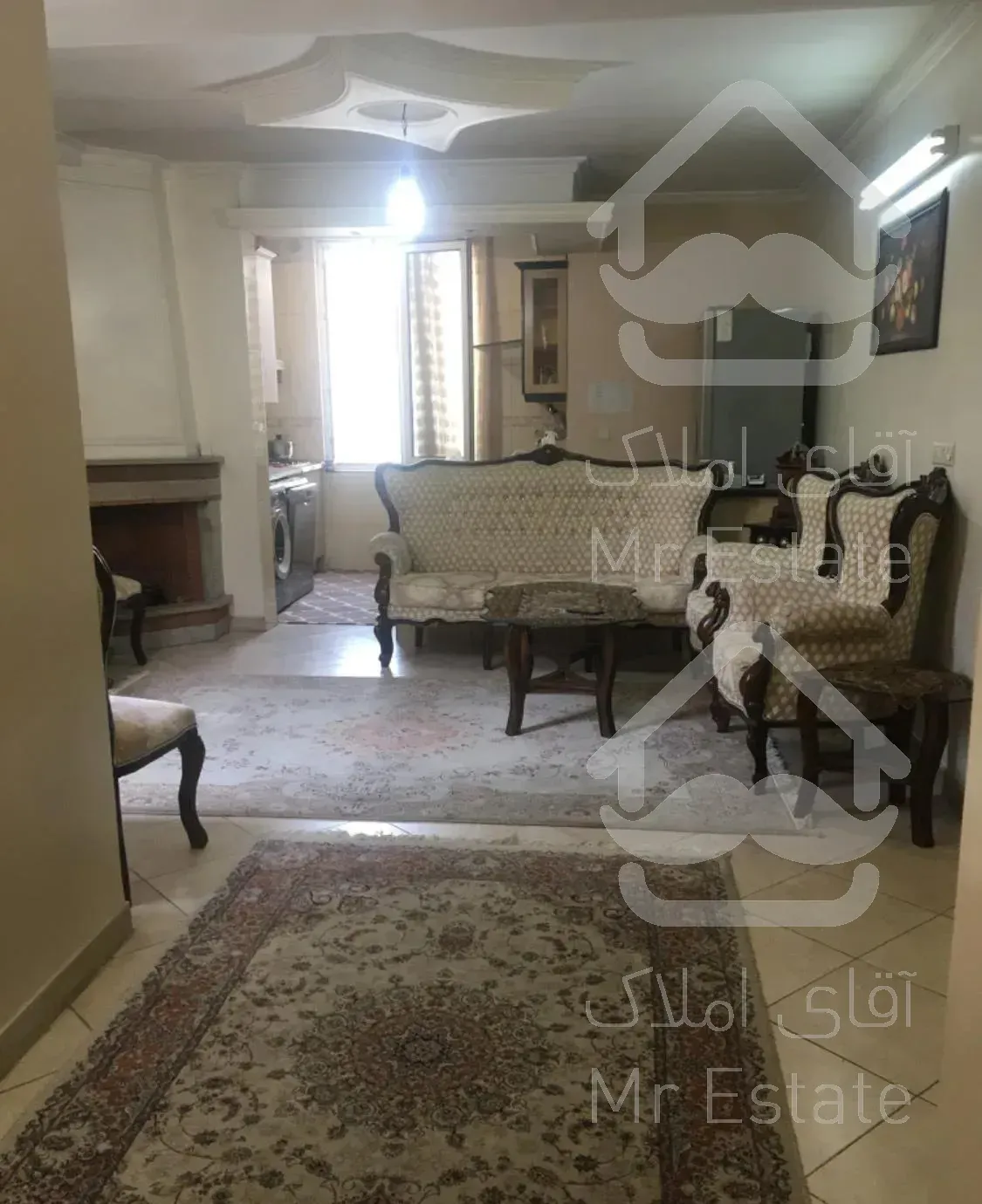 آپارتمان ۶۱متری نزدیک مترو