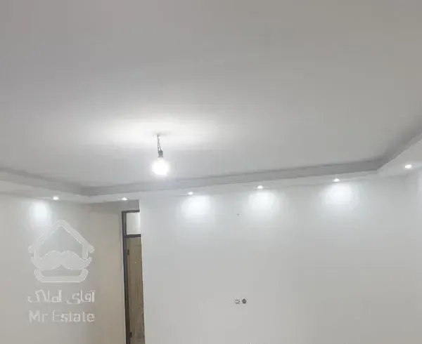 ویلایی دو طبقه نوساز حیدرآباد