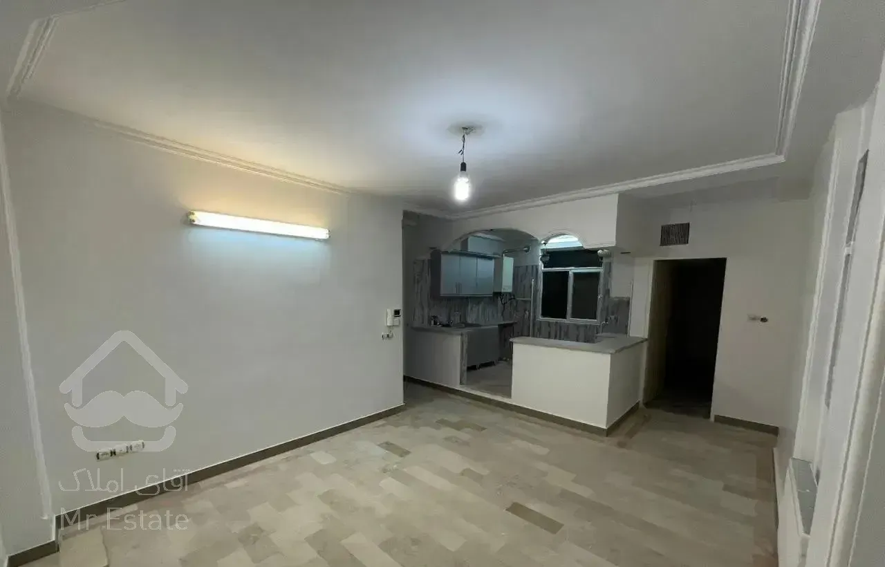 ۶۰متر یک خواب بازسازی‌شده نورگیر با اسانسور