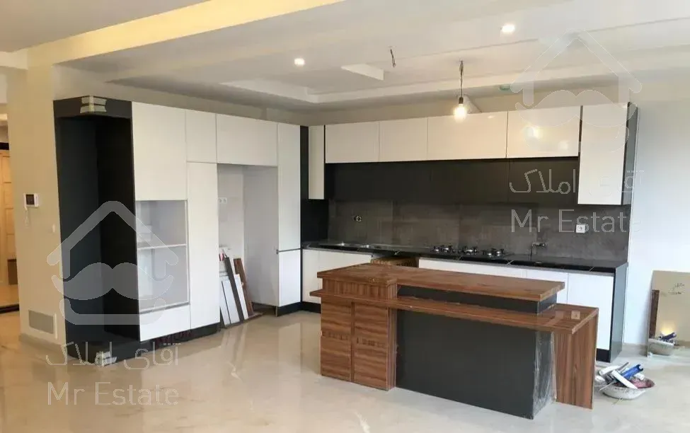 ظفر.۱۷۱متر۳خواب.نورگیر