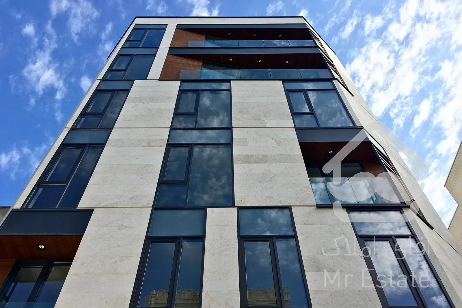 1300 متر مستغلات سند اداری/30پارکینگ/فلت/میرداماد