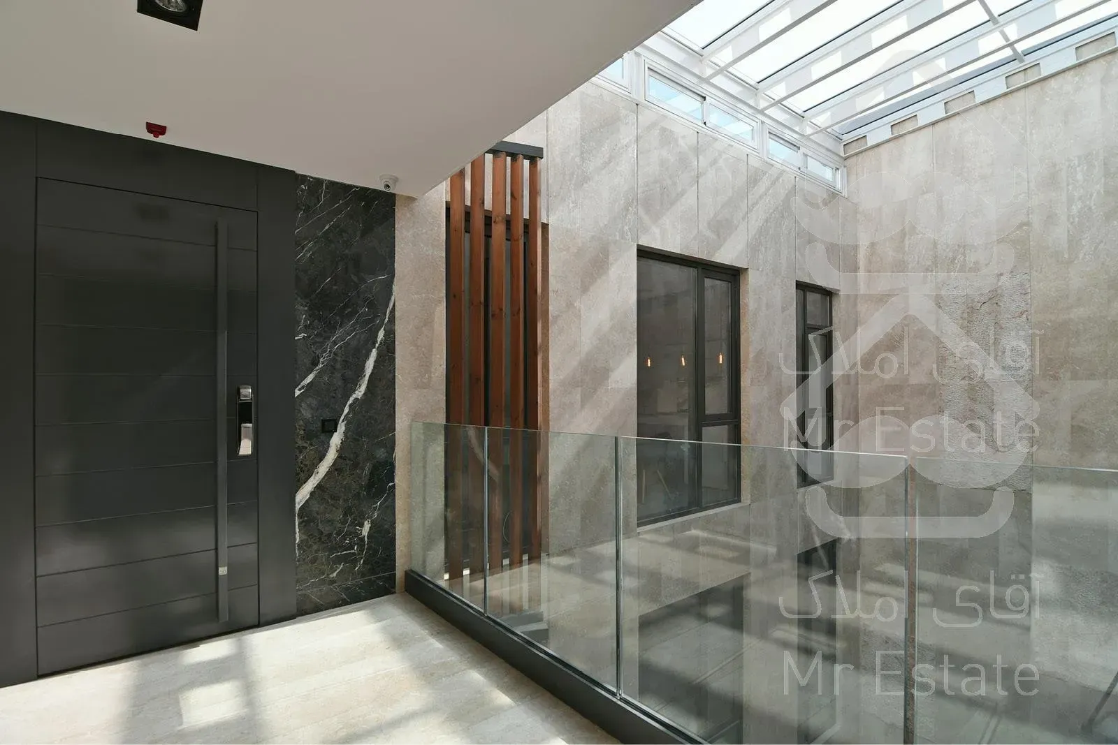 2500 متر مستغلات سند اداری/30پارکینگ/فلت/قلهک شریعتی دولت پاسداران