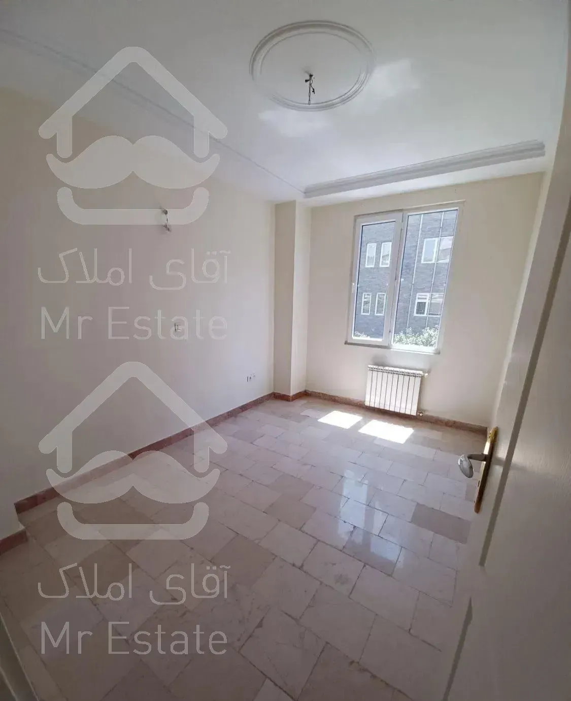 ۹۵متر،شمال میدان ولیعصر