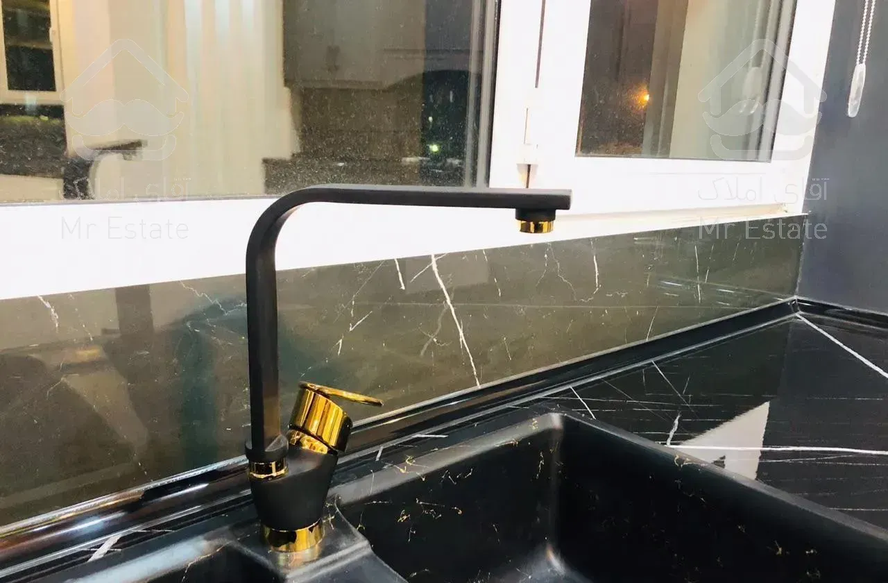 155م/عمارت فاخر/اعیان نشین/۳خواب/صفر