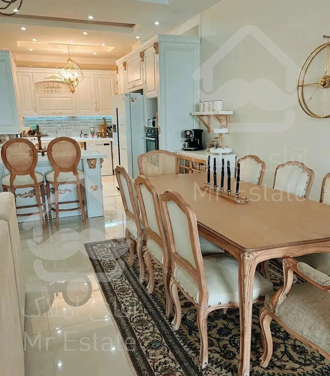 ۱۳۰متر//پلان مربع//لوکیشن شرقی