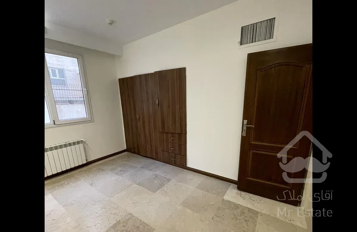 آپارتمان۵ سال ساخت طبقه اول ۱۱۰ متر ۲ خوابه